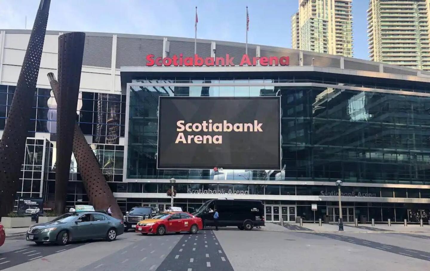 3 Bedroom Beside Cn Tower With Parking Downtown Toronto Exterior photo