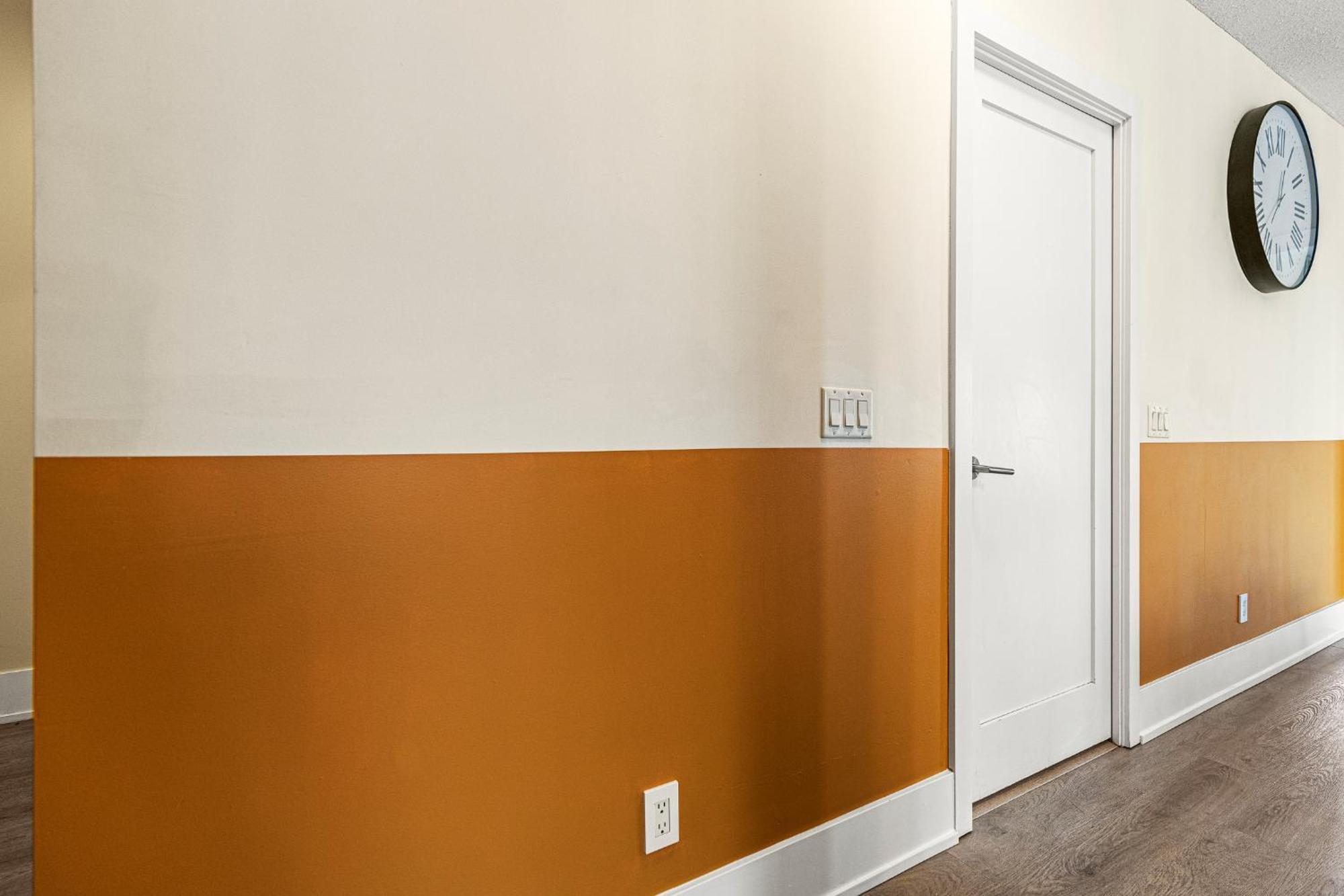 3 Bedroom Beside Cn Tower With Parking Downtown Toronto Exterior photo